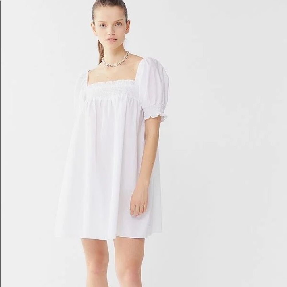 NWT White Puff Sleeve Dress